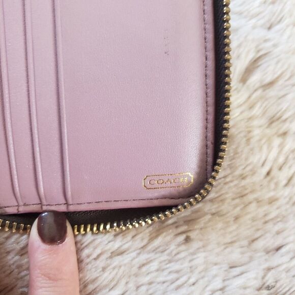 Coach Op Art Madison Lilac Leather Lined zip around small wallet - Picture 6 of 10